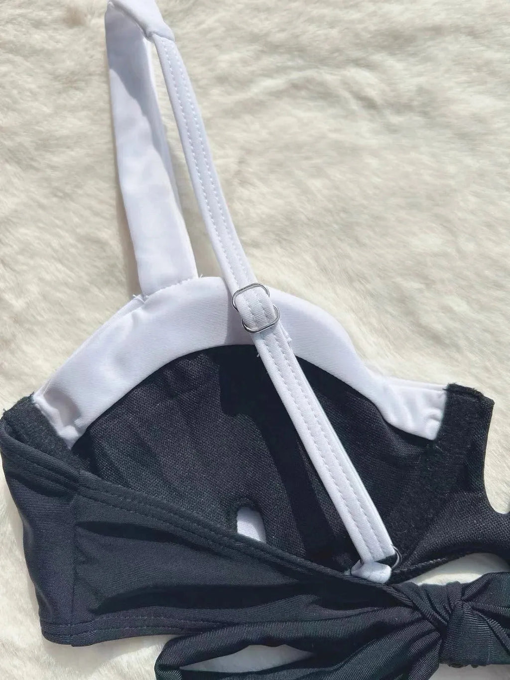 Black women's low waist bikini swimsuit with stitching split briefs design
