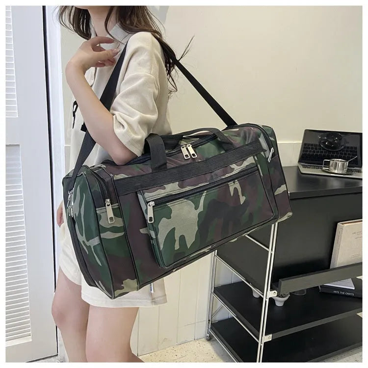 Camouflage colour large capacity waterproof luggage bag with polyester lining