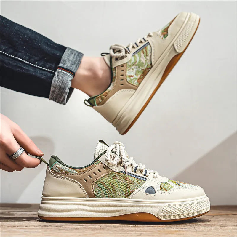 Canvas casual trainers in Milan green with flat heel and round toe design