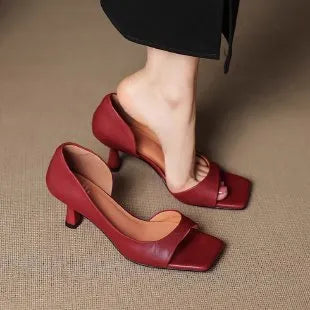 Simple one-strap sandals with square toe, open toe, peep toe, thin heel in black