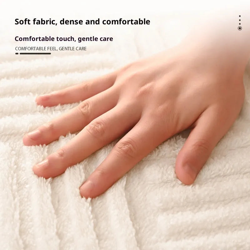 Solid colour woven polyester fibre bathroom non-slip floor mat in beige, square shape, 40x60cm