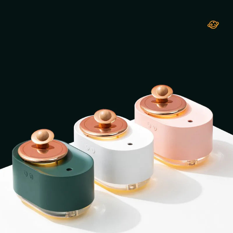 Rotating planet-shaped humidifier with USB charging cable and night light function