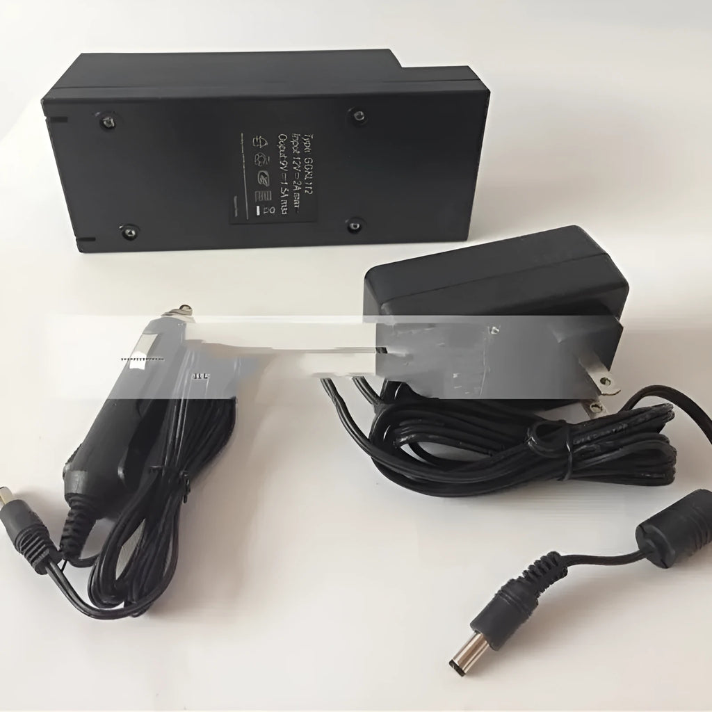 GKL112 car charger with 220V US plug and 50g lightweight construction