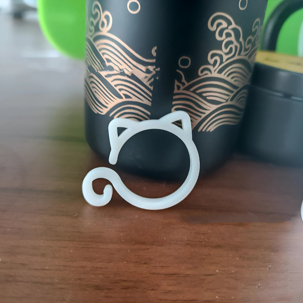 Cat-shaped plastic plant clip for garden training in red, yellow, green, or white colours