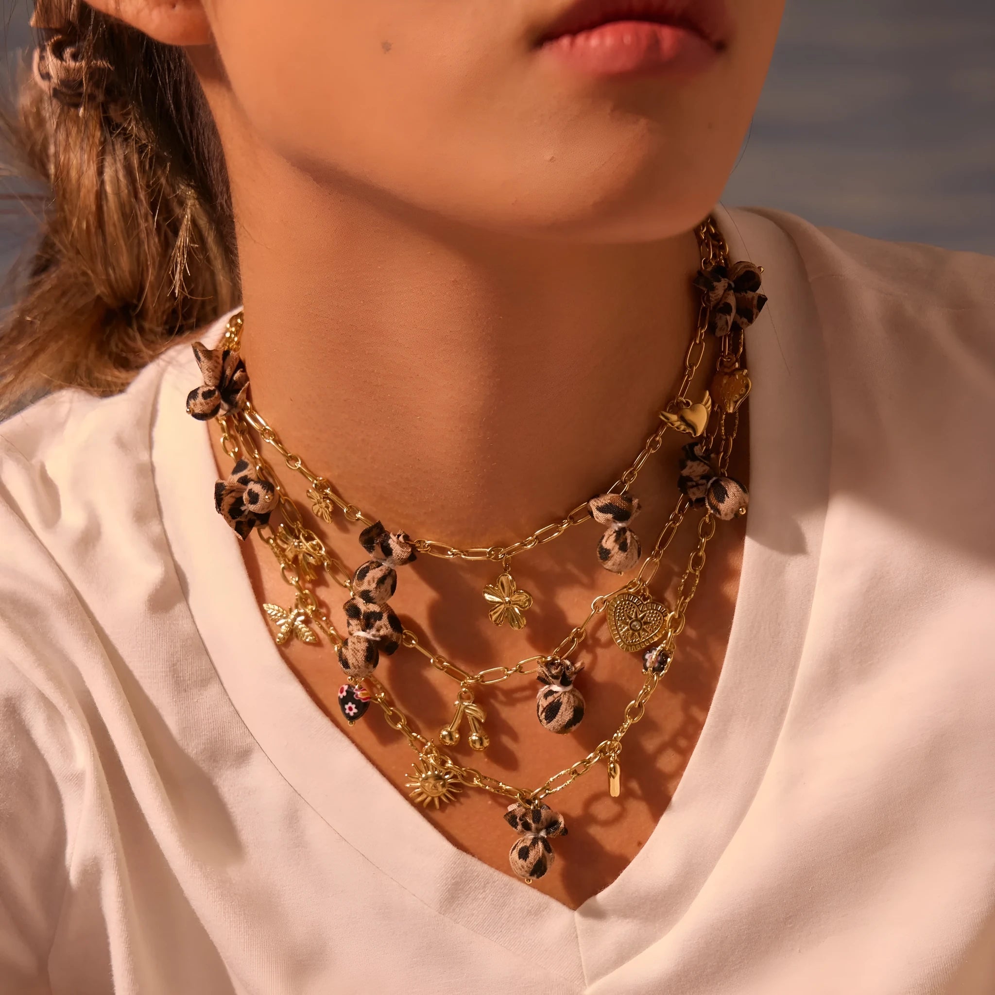 Leopard pendant necklace with love heart flowers on stainless steel chain