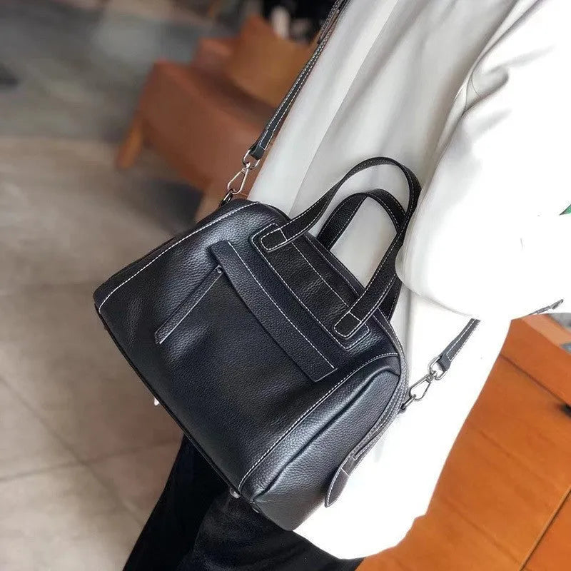 Genuine leather messenger bag with Boston lychee pattern texture in horizontal square shape