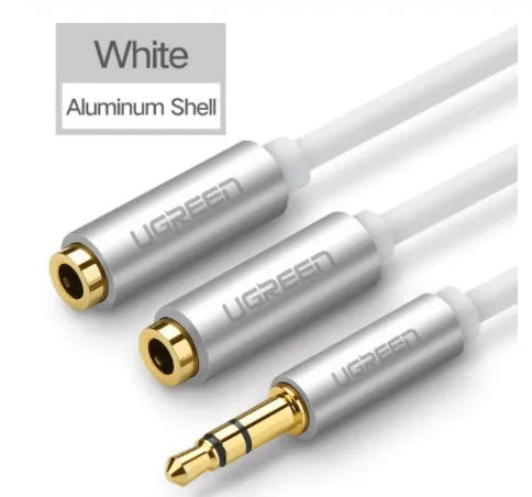 Short 20cm black 3.5mm audio cable with gold-plated plugs for connecting headphones to audio devices.
