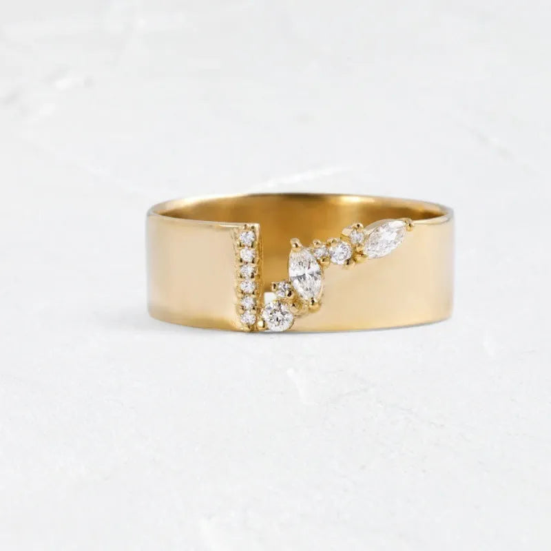 Gold electroplated copper ring with shining zircon stone for women, available sizes 6-10