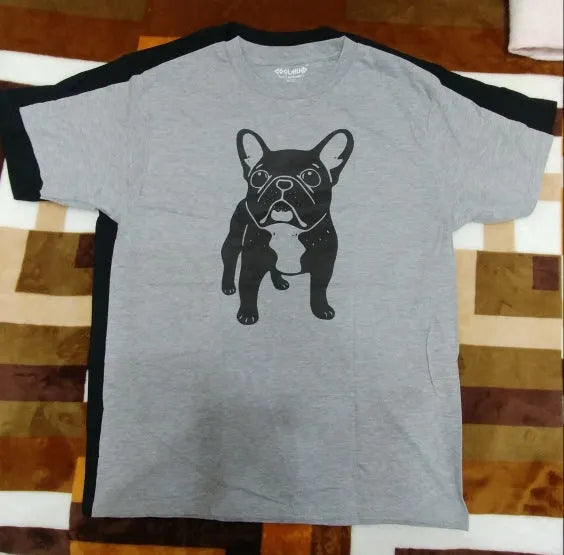 100% cotton loose fit print t-shirt in black with short sleeves and round neck