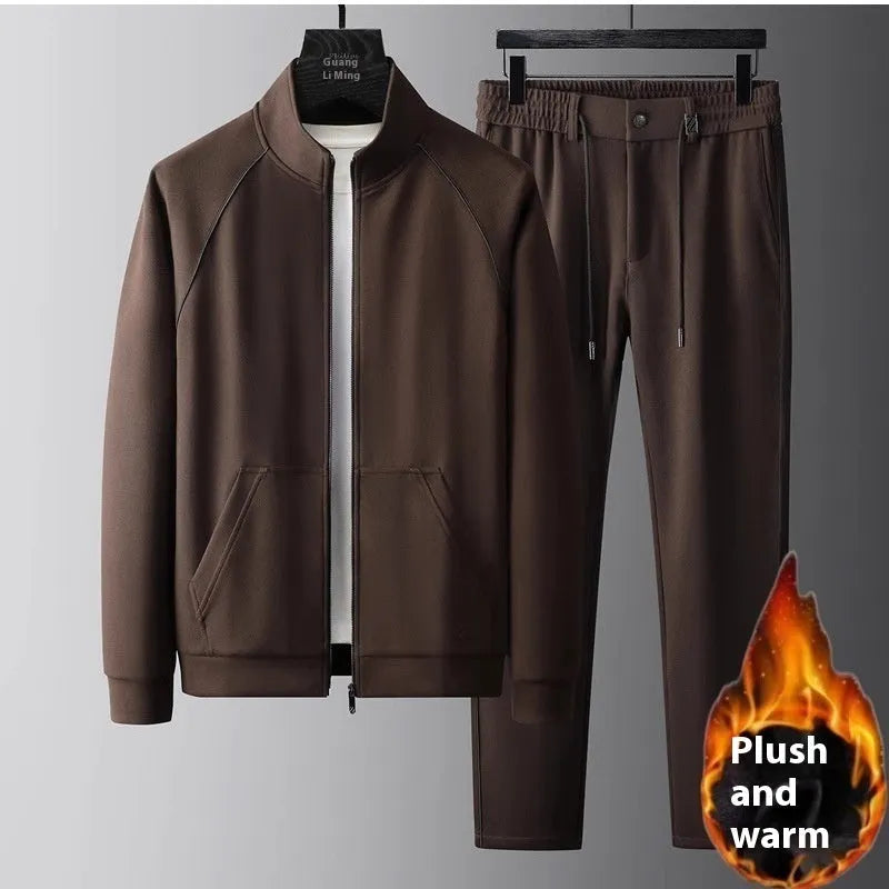 Men's slim fit sports suit with stand collar jacket and matching trousers in vinylon fabric