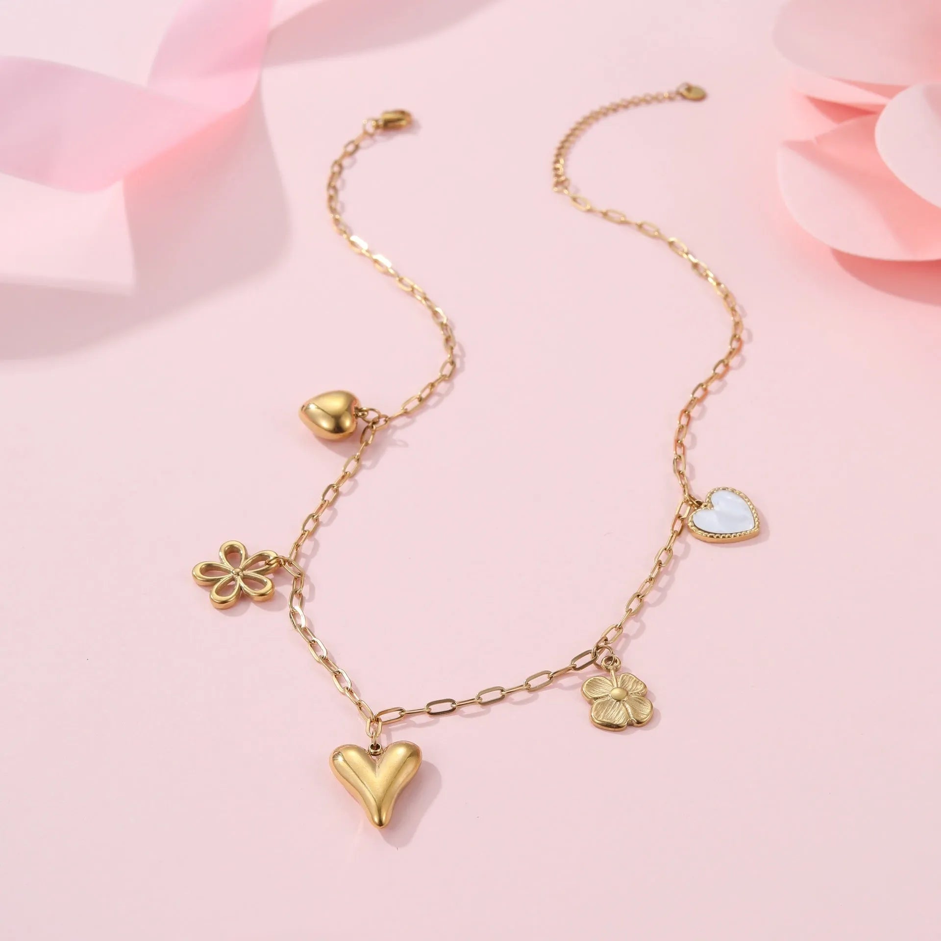 Stainless steel women's necklace with geometric pendant on adjustable 41-50cm chain