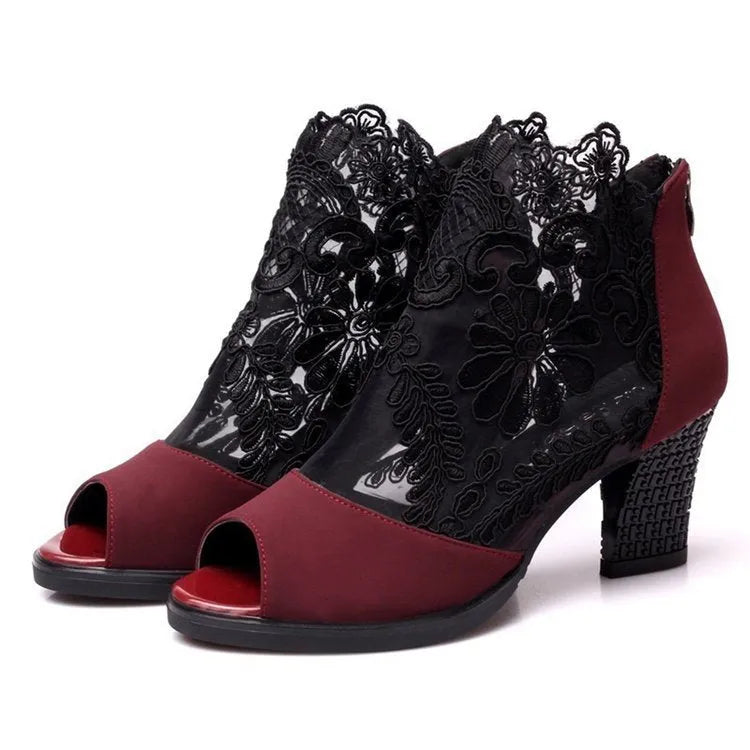Black lace gladiator sandals with square high heel, peep toe and front zip closure