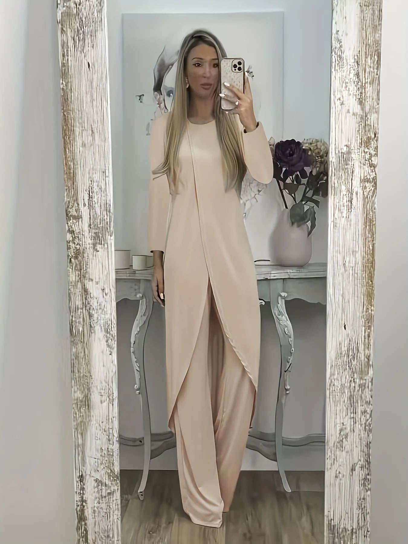 Casual two-piece outfit with long sleeve top and loose trousers in black, blue or khaki