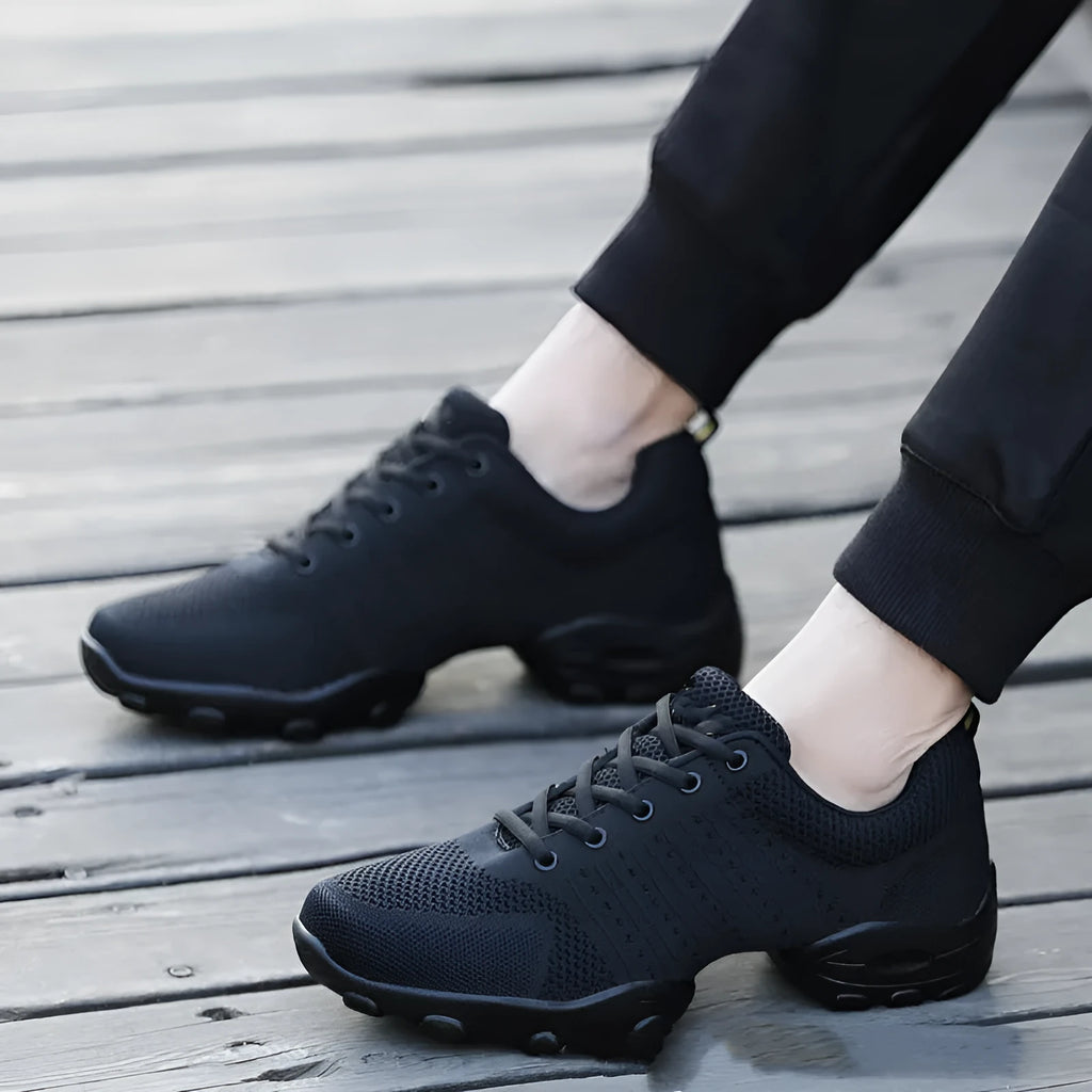 Men's lightweight mesh sports shoes with fly woven upper and PU sole in black