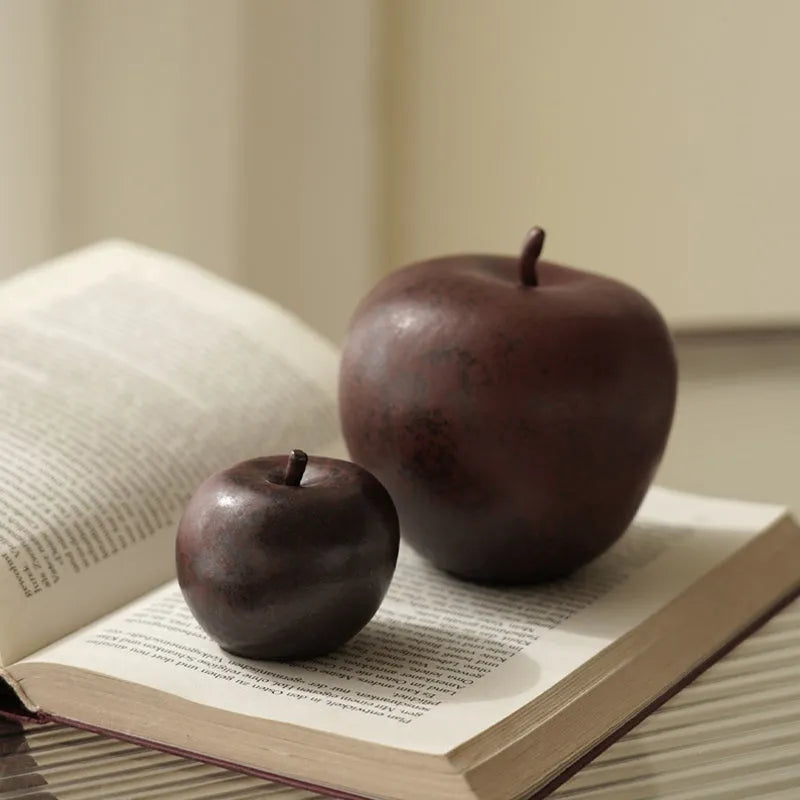 Retro Chinese ceramic apple ornament in large and small size options for desktop decoration