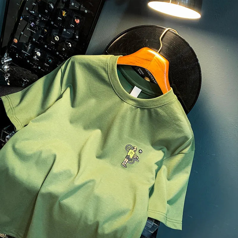 Green men's loose fit t-shirt with literary youth print and short sleeves for sports wear