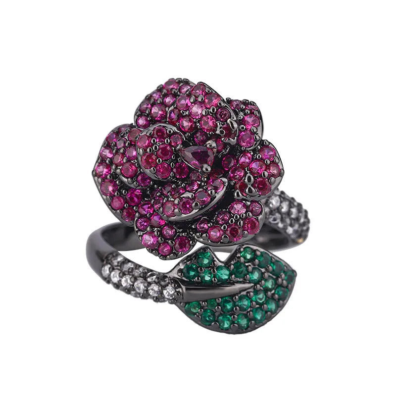 Geometric black gold flower personality ring for women on a copper base.