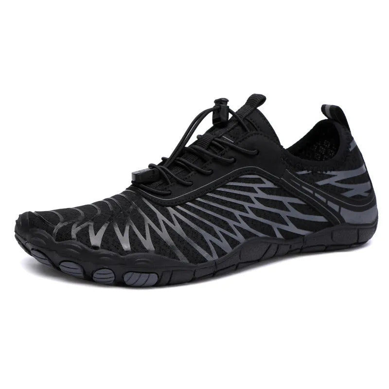 Breathable lace-up casual sports shoes in various colours with a rubber non-slip sole.