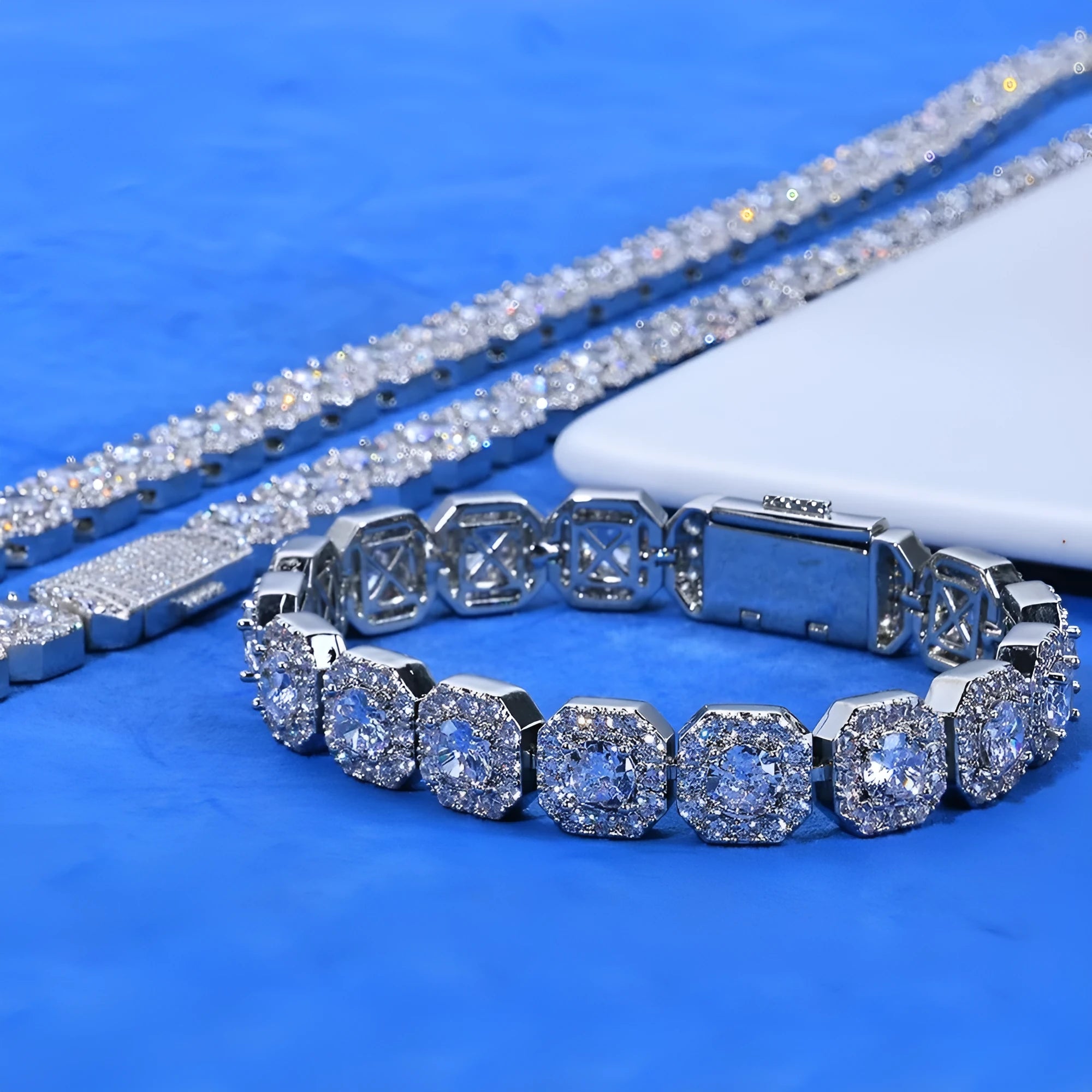 Full diamond men's bracelet in gold finish with rock sugar chain style, 10mm width, on dark background