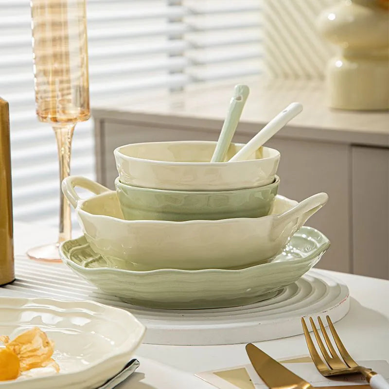 Seven-piece ceramic tableware set in solid colour with microwave-safe function