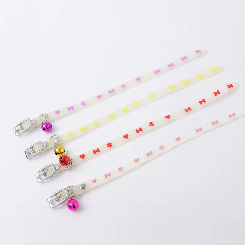 Glow in the dark adjustable cat collar with metal bell on a 29cm silicone chain