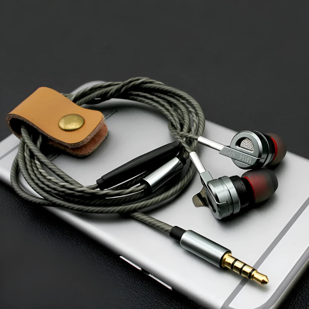 Black metal HIFI piston in-ear headphones with a 3.5mm plug and inline microphone controls.