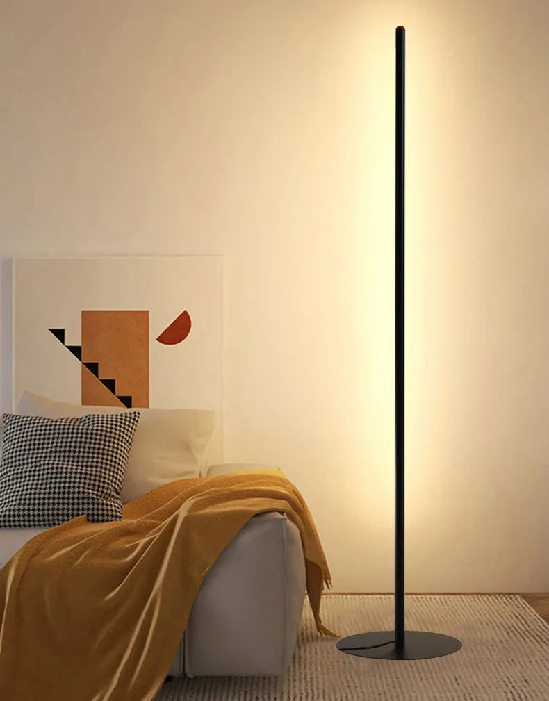 Vertical aluminium alloy table lamp with USB cable in modern simple design