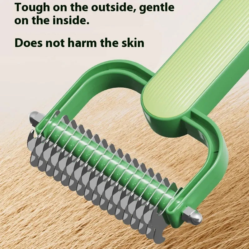 Dog grooming comb with unknotting teeth in green or grey colour, large and small size options