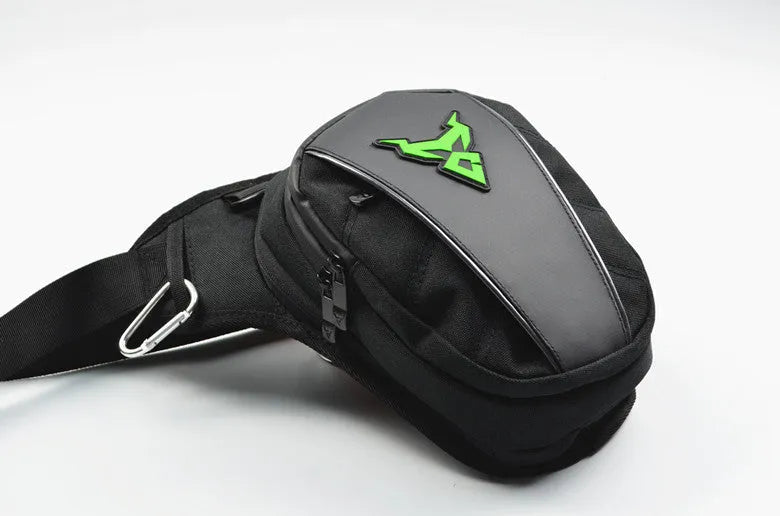 Motorcycle rider wearing a grey 1200D Oxford leg bag on their thigh.