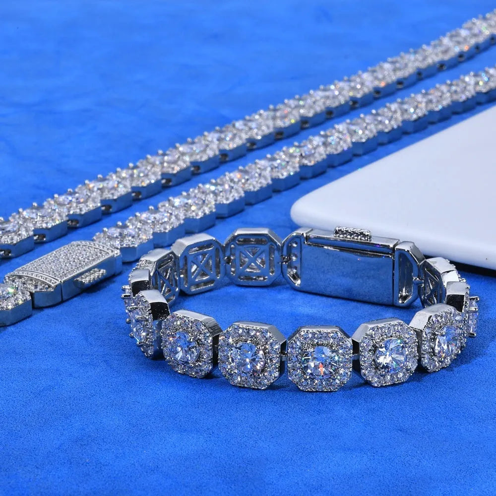 Full diamond men's bracelet in gold finish with rock sugar chain style, 10mm width, on dark background