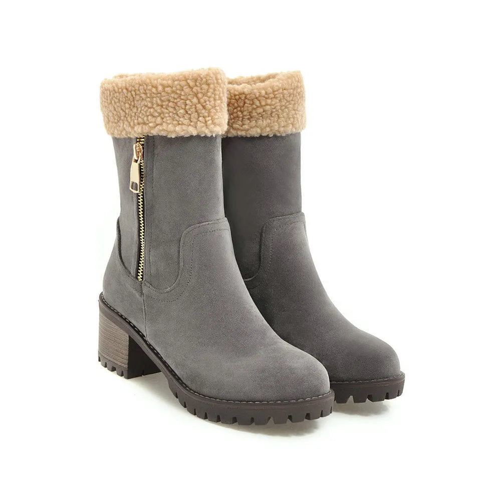 Ankle-high snow boots with waterproof rubber soles and plush lining in four colour options