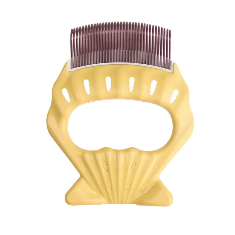Shell-shaped pet grooming brush with bent wire bristles in green colour