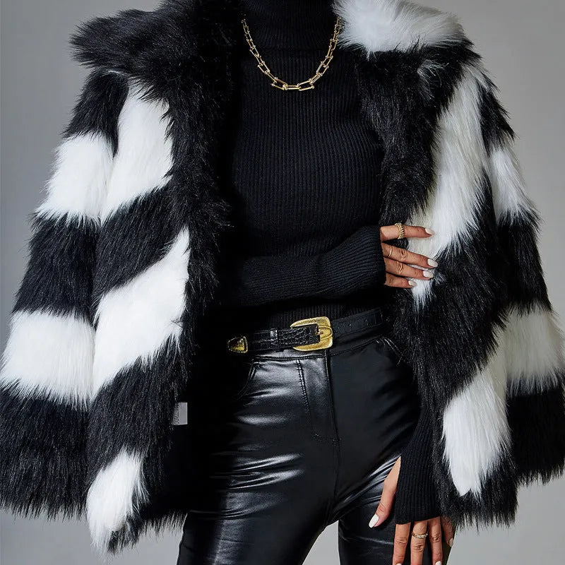 Women's faux fur coat with contrast lapels and a detachable fur collar in a regular 50cm length.
