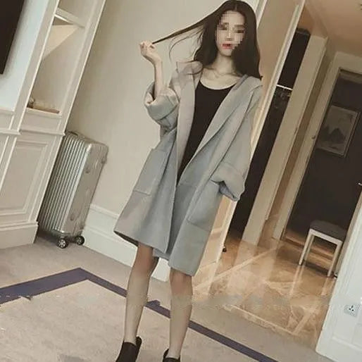 Plus size women's loose lace-detailed cotton coat in black, grey, or pink for spring and autumn