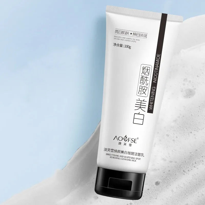 White bottle of whitening and freckle removing facial cleanser, 100ml.
