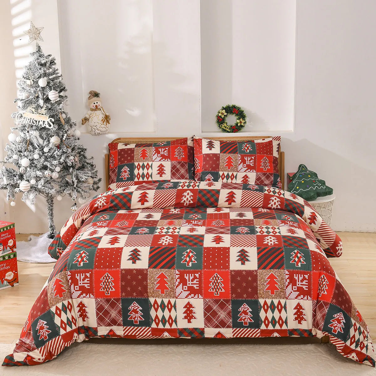 Christmas red plaid pattern quilt cover and pillowcases on a bed, European style bedding three-piece set