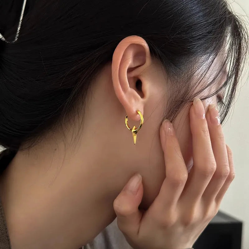 Geometric star-shaped copper ear clips with white gold electroplating for women