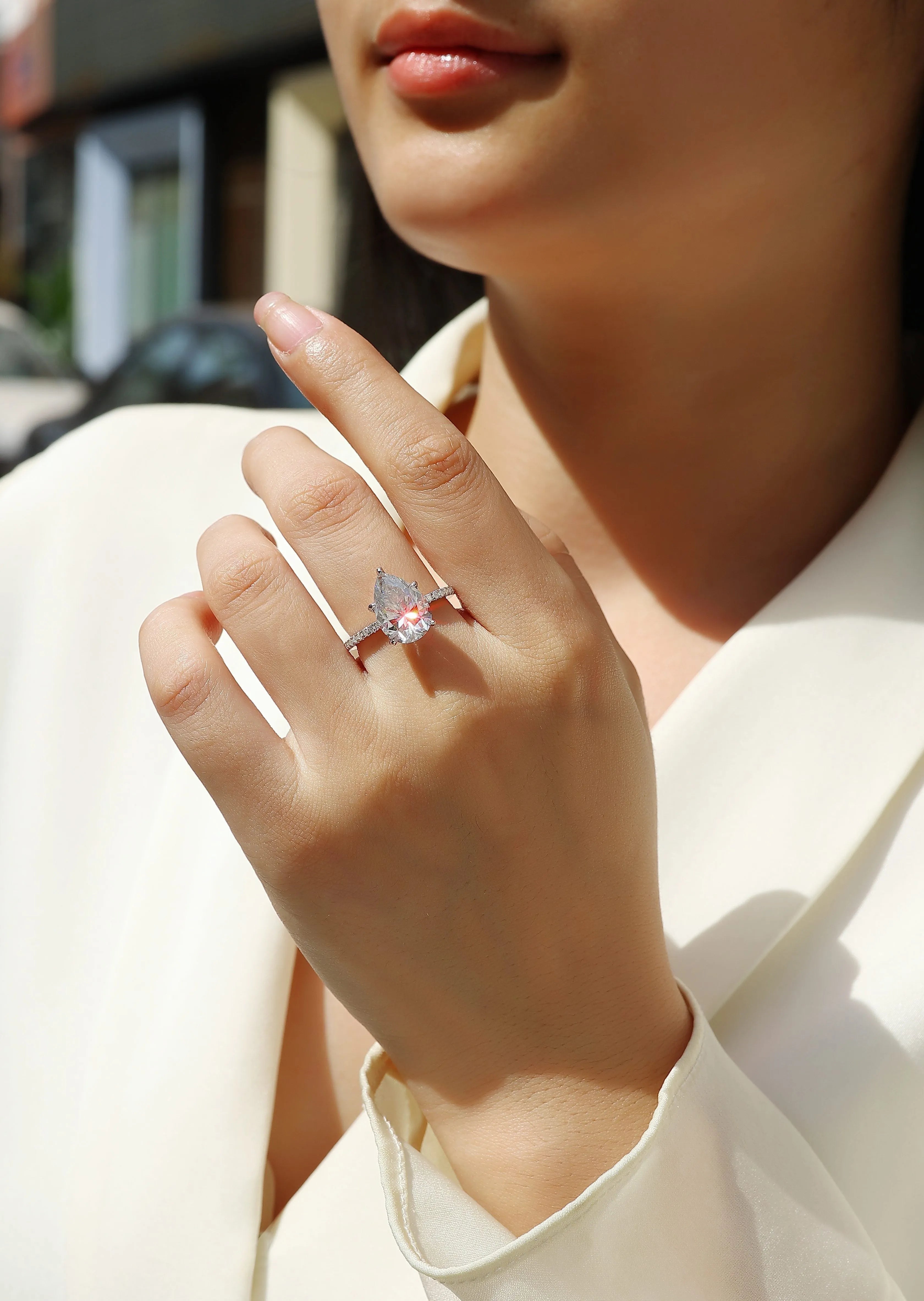Light And Shadow wedding ring set with pear-shaped moissanite 9x13mm on silver platinum-plated band