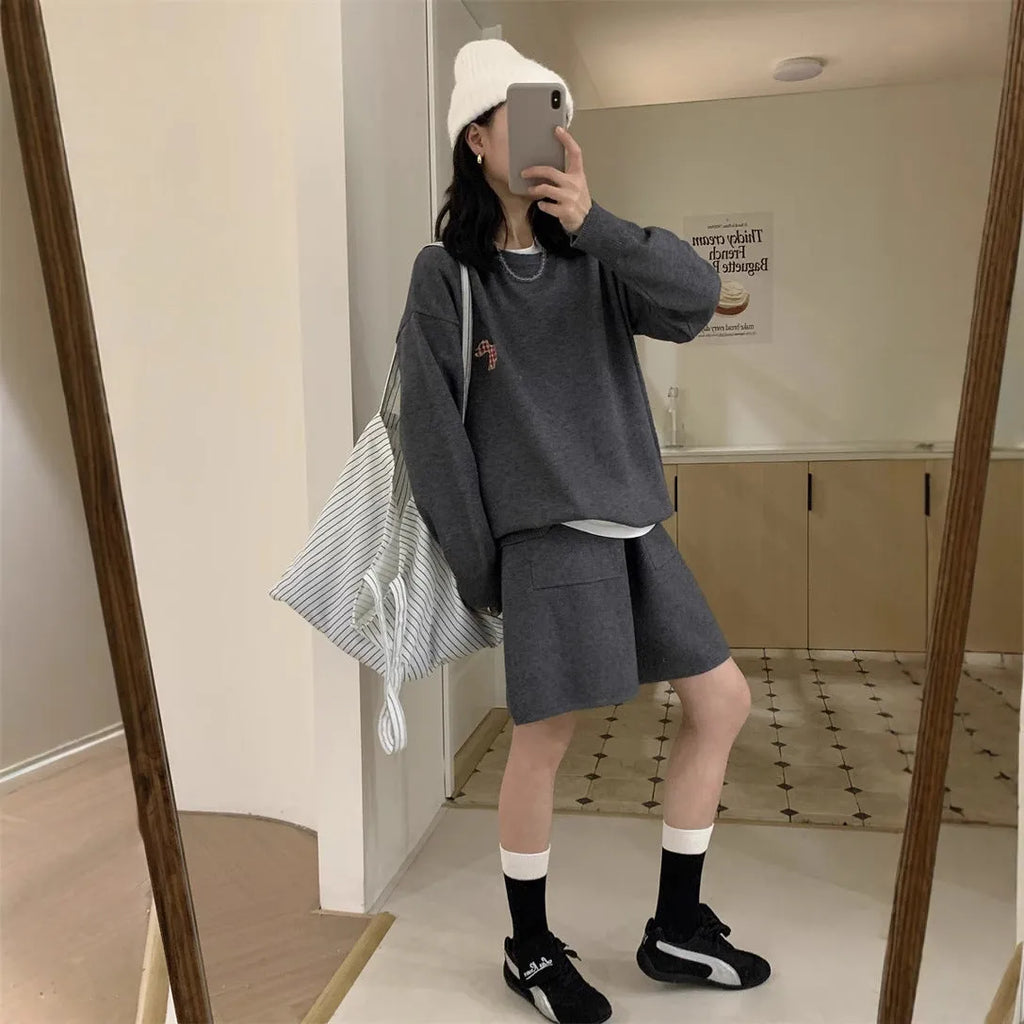 Women's casual knitted sweater shorts matching set in imitation cashmere fabric with embroidery details
