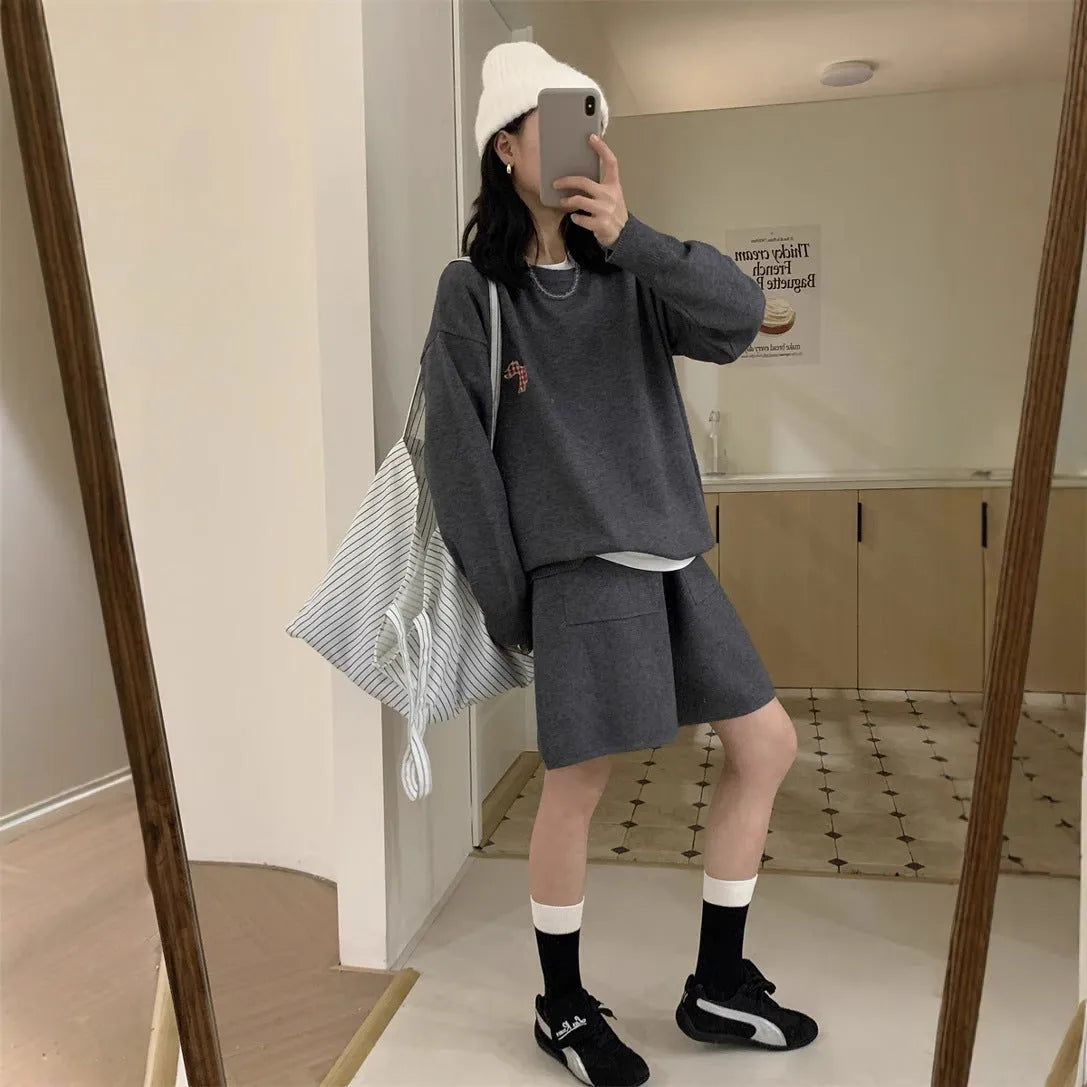 Women's casual knitted sweater shorts matching set in imitation cashmere fabric with embroidery details