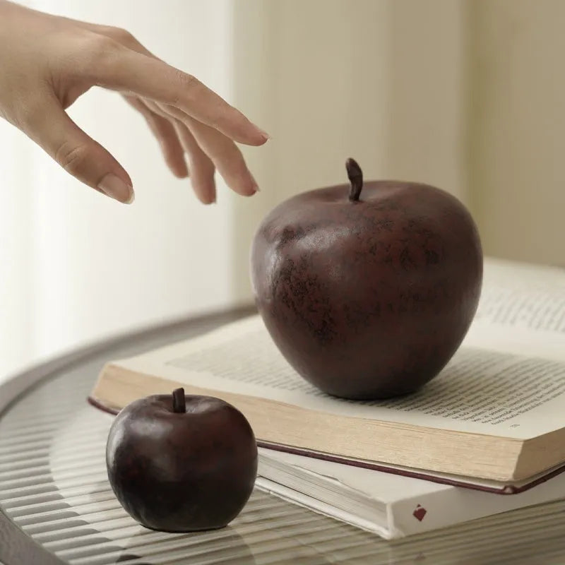 Retro Chinese ceramic apple ornament in large and small size options for desktop decoration