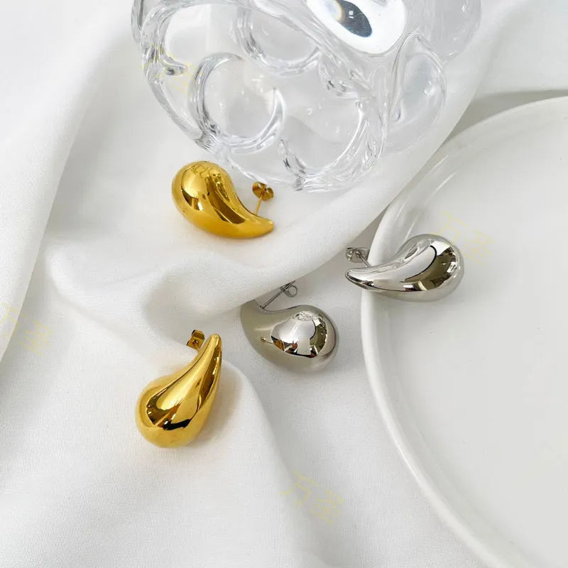 Gold copper earrings in retro geometric water drop shape size 4.3x2.4cm with 24K plating