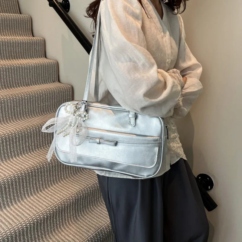 Horizontal square single-shoulder flap bag in PU leather with mobile phone compartment