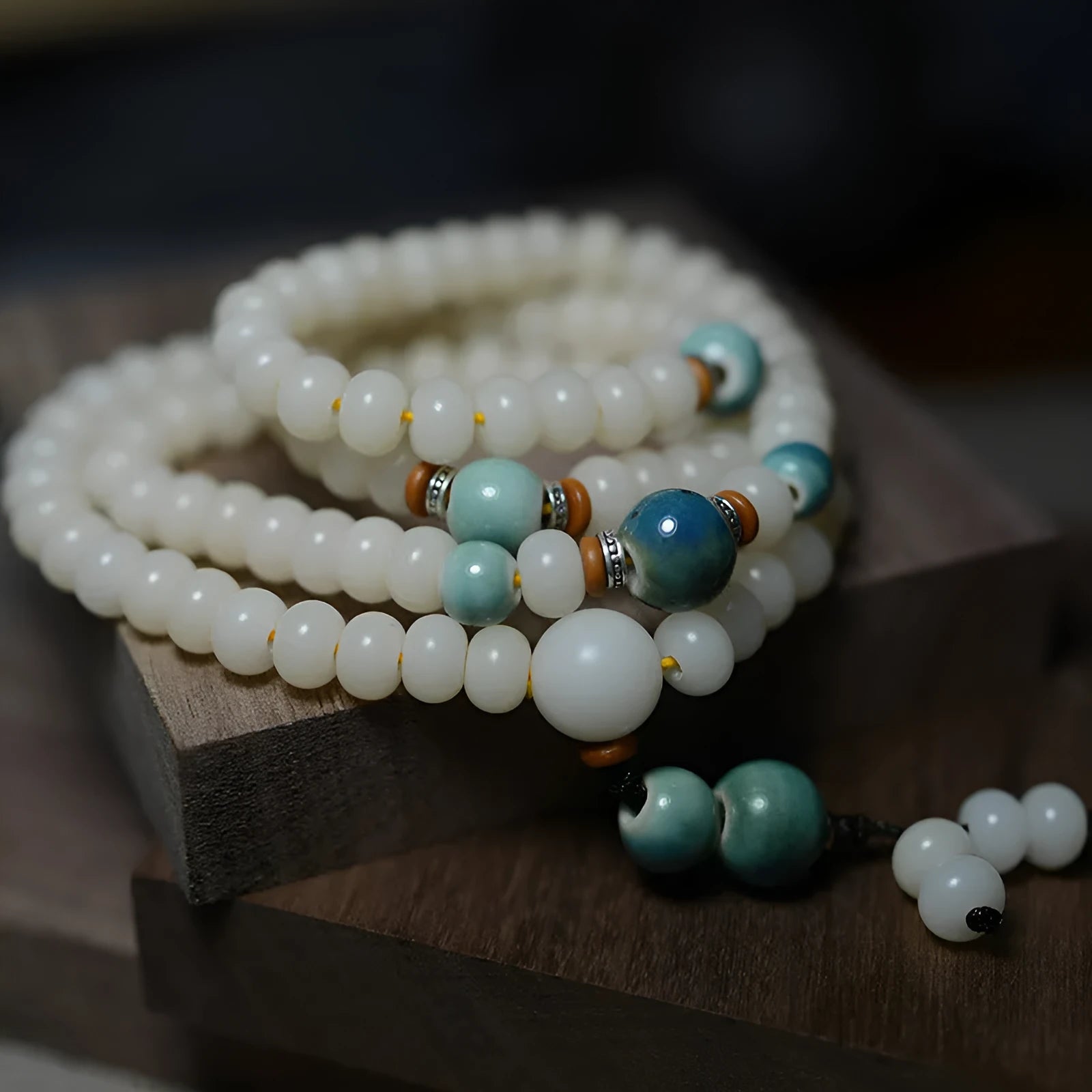 White jade bodhi root bracelet with 108 flat round beads in unisex national style.