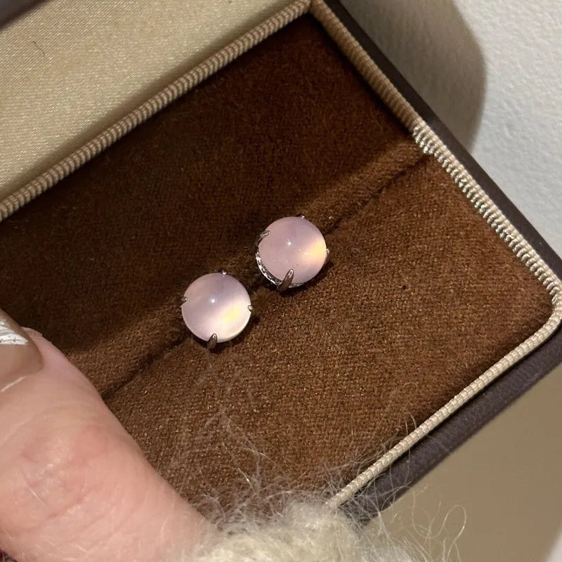 Round geometric chalcedony stud earrings with four-claw setting in Chinese National Fashion style