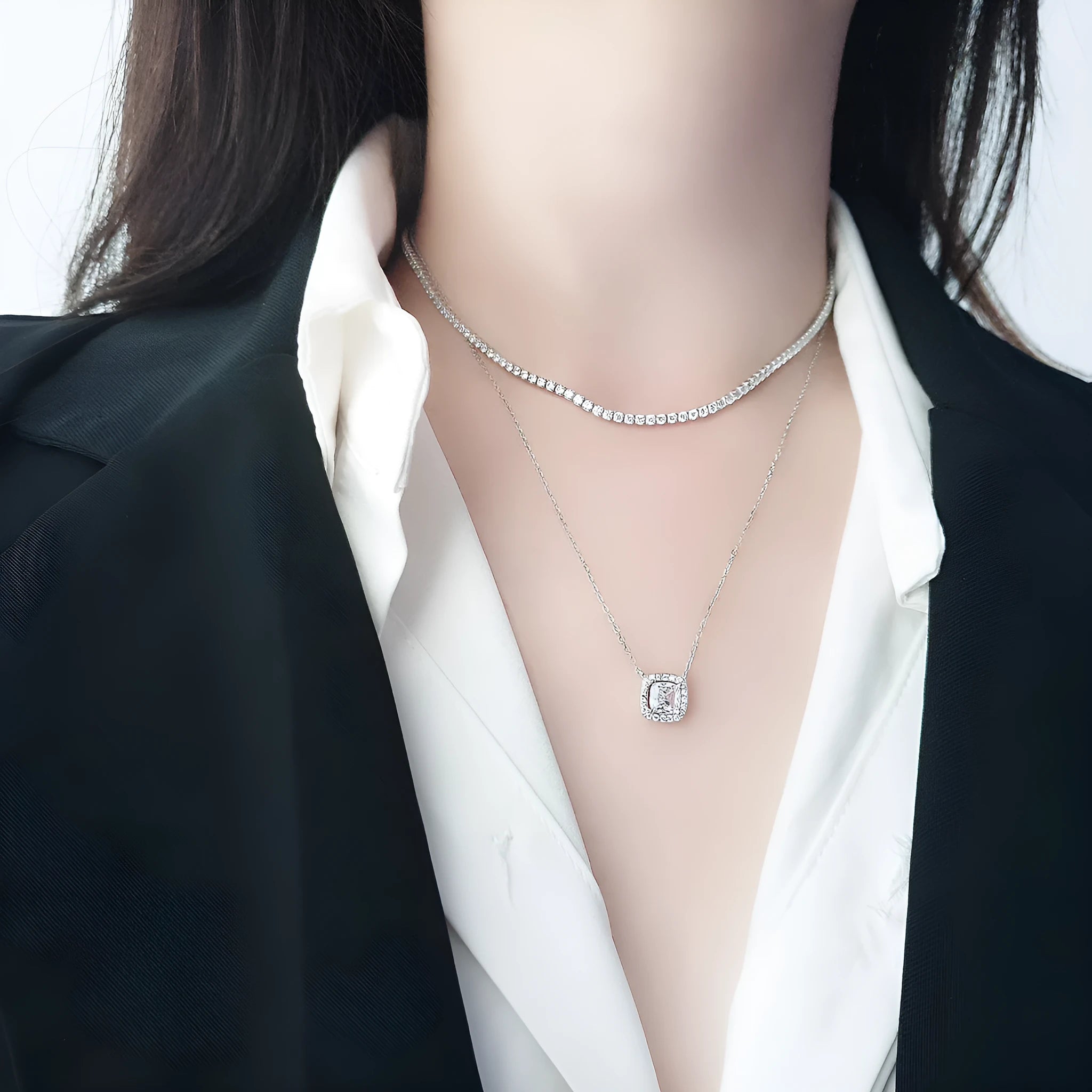 Women's sterling silver 925 necklace with round elements and diamond treatment
