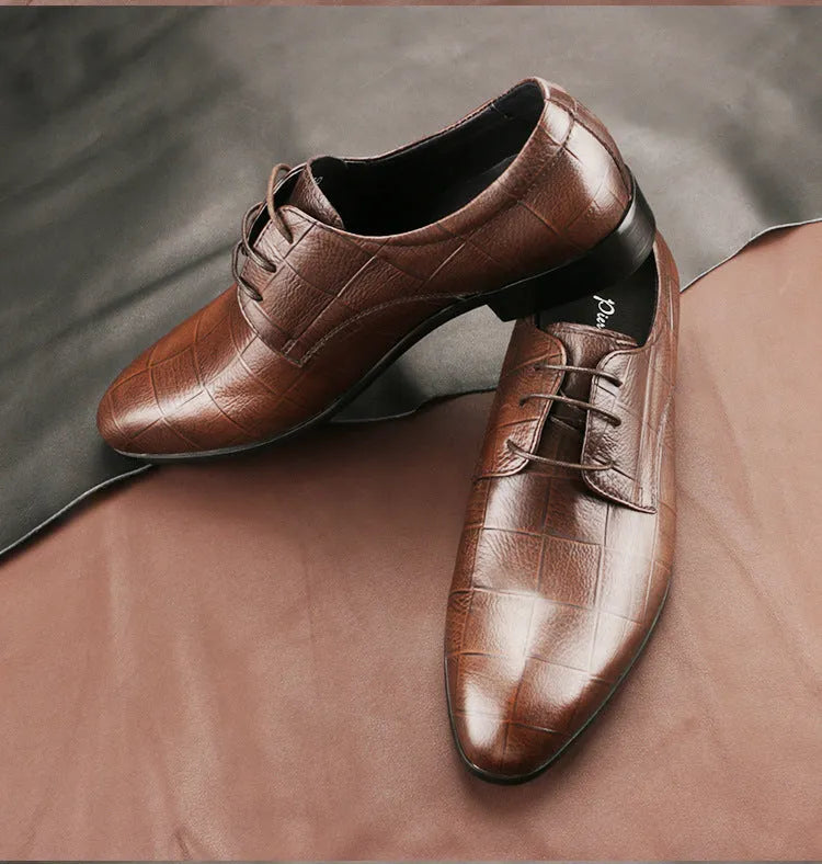 Men's black formal derby shoes with checkered cowhide vamp and pointed leather toe.