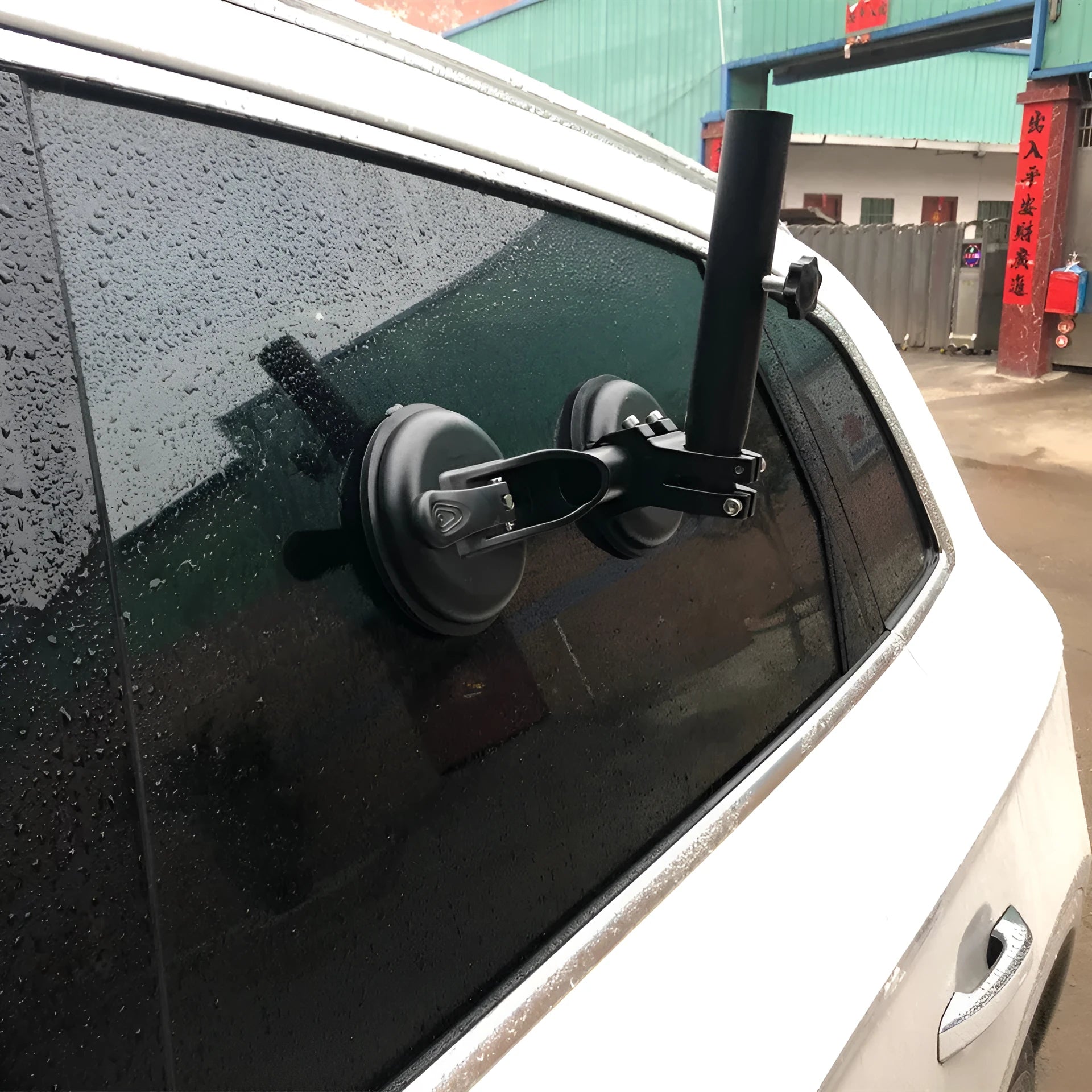 Black off-road vehicle flagpole sucker base with round suction cup and rubber disc