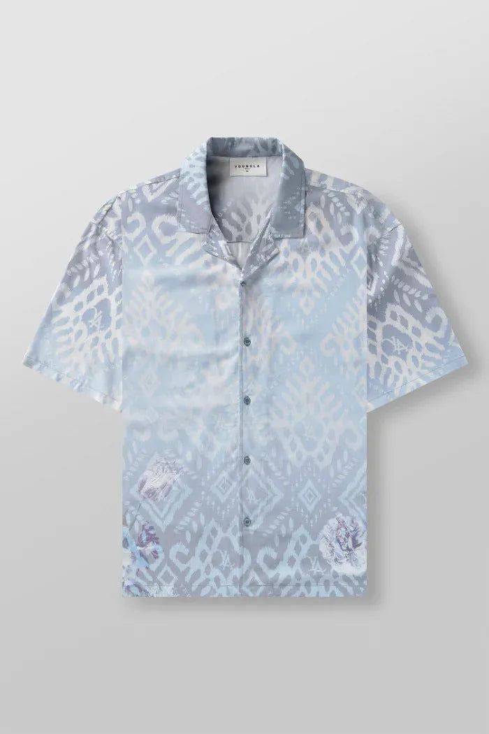 Men's printed casual short sleeve shirt with floral pattern in loose fit polyester fabric