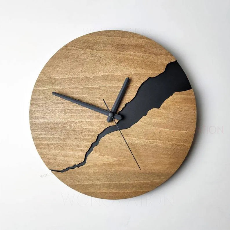 Modern wooden wall clock with crack pattern design in wooden shell with quartz movement